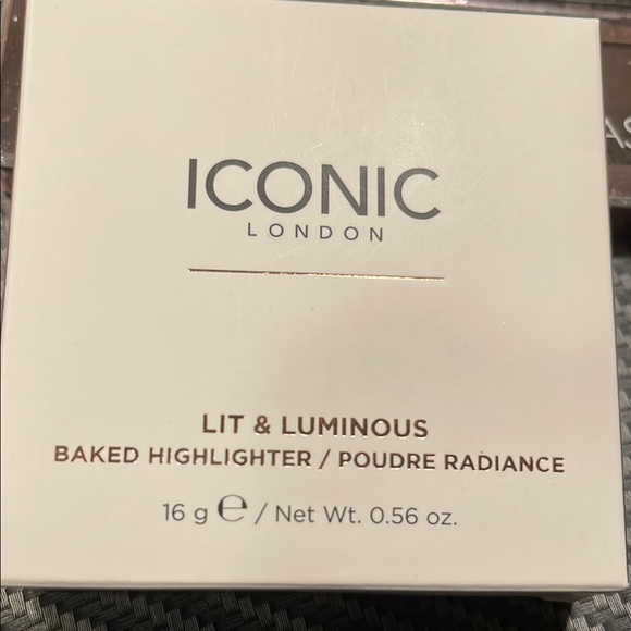 ICONIC London Lit & Luminous Baked Highlighter - Picture 1 of 5